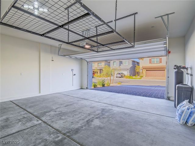 427 Larksong Avenue, Henderson, NV 89011