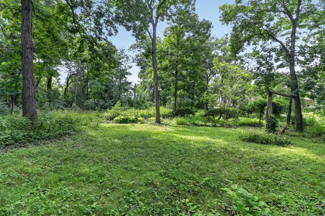 3700 Douglas Road, Downers Grove, IL 60515