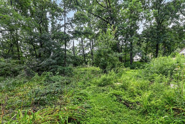 3700 Douglas Road, Downers Grove, IL 60515