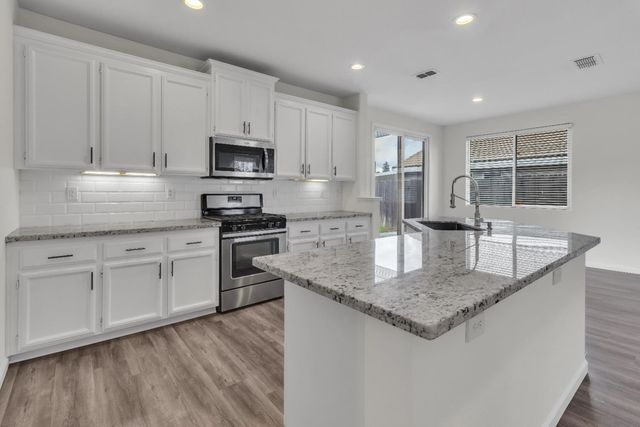 8341 Lewis Ave, Antelope, CA 95843