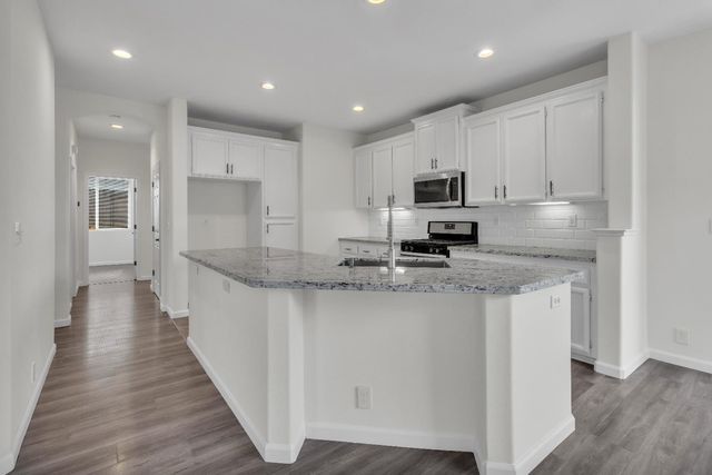 8341 Lewis Ave, Antelope, CA 95843