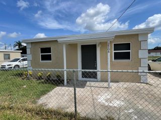 2504 Wilkins Avenue, Fort Pierce, FL 34947
