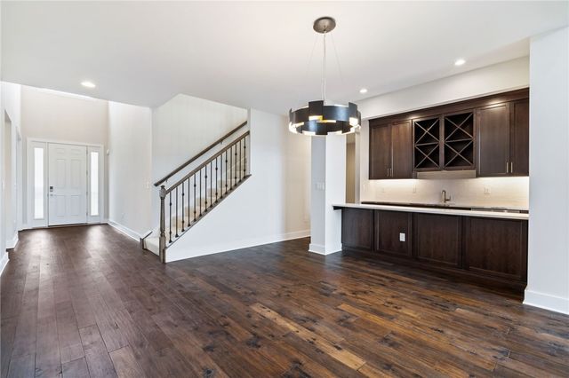 454 Independence, Cecil, PA 15317