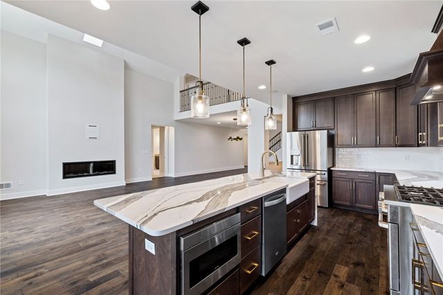 454 Independence, Cecil, PA 15317