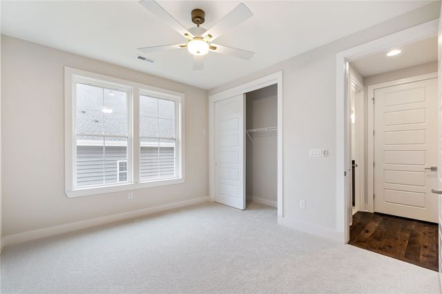 454 Independence, Cecil, PA 15317