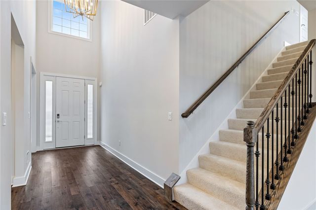 454 Independence, Cecil, PA 15317