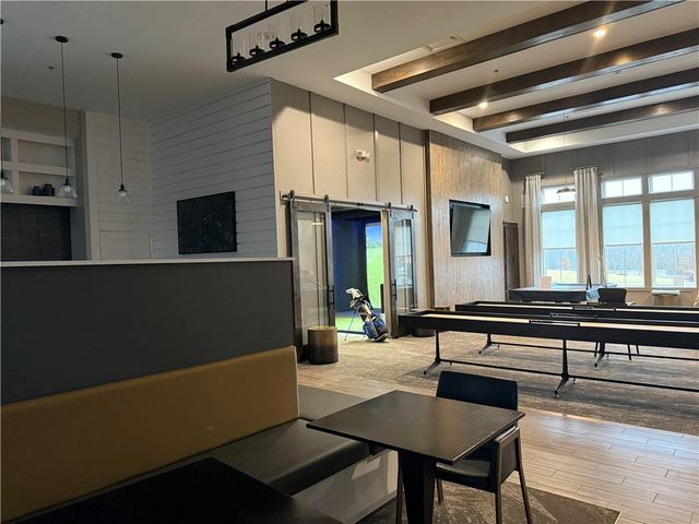 454 Independence, Cecil, PA 15317