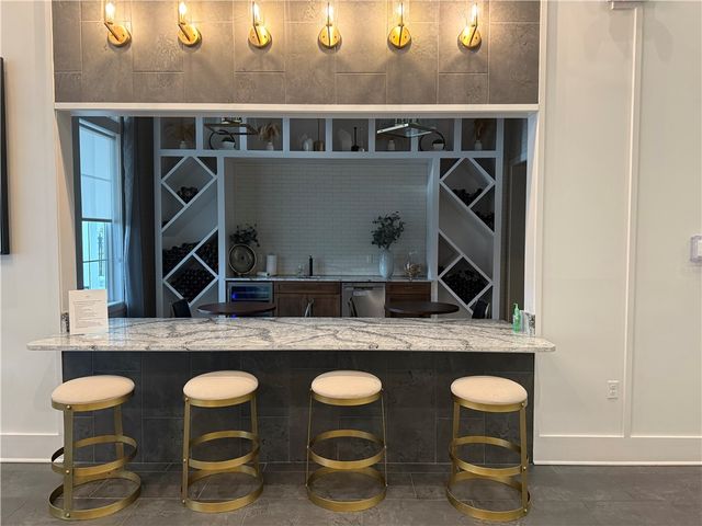 454 Independence, Cecil, PA 15317