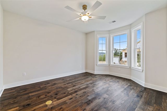 454 Independence, Cecil, PA 15317