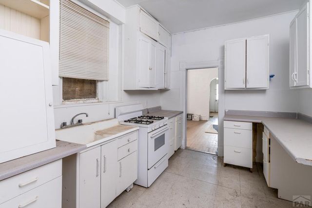 413 W 13th St, Pueblo, CO 81003