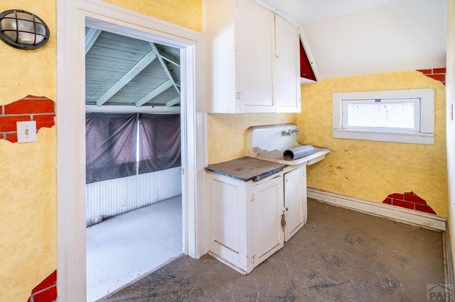 413 W 13th St, Pueblo, CO 81003