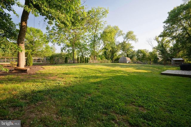 15 LOTUS AVE, Woodstown, NJ 08098