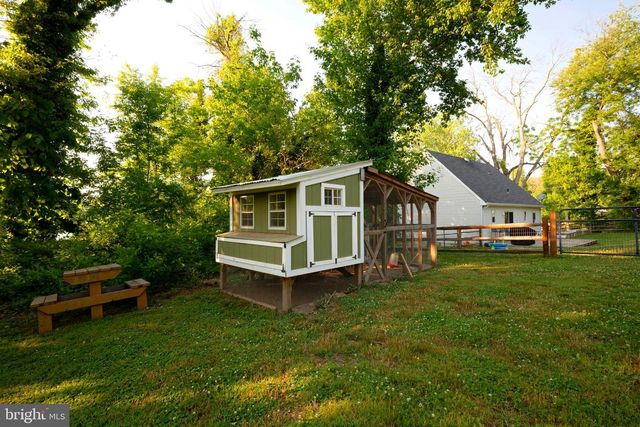 15 LOTUS AVE, Woodstown, NJ 08098