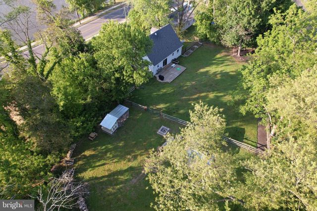 15 LOTUS AVE, Woodstown, NJ 08098