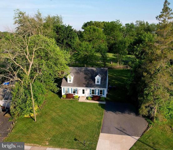 15 LOTUS AVE, Woodstown, NJ 08098