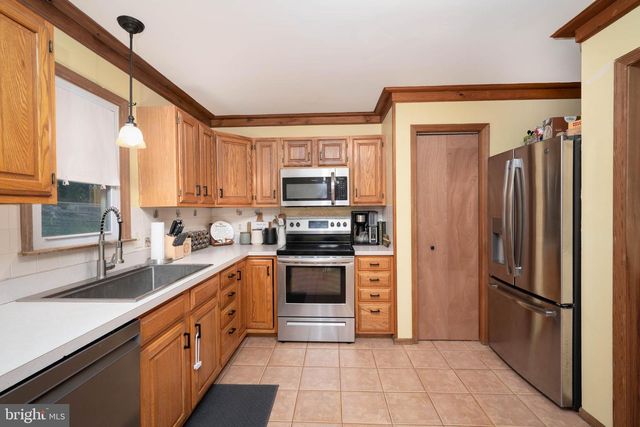 15 LOTUS AVE, Woodstown, NJ 08098
