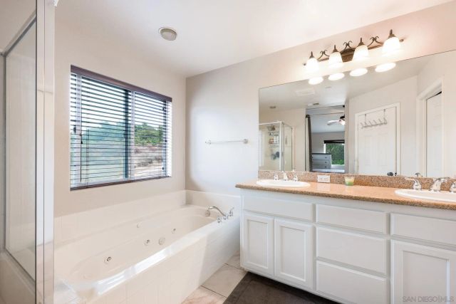 11968 Demi Lee Ln, Lakeside, CA 92040
