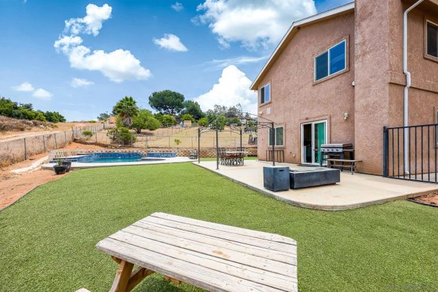 11968 Demi Lee Ln, Lakeside, CA 92040