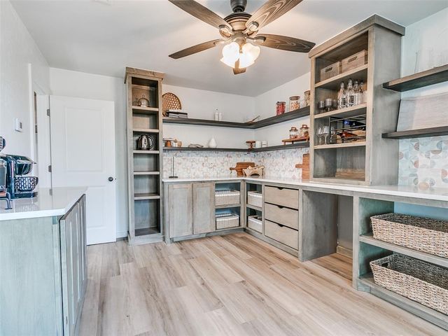 11804 Somerville Drive, Yukon, OK 73099