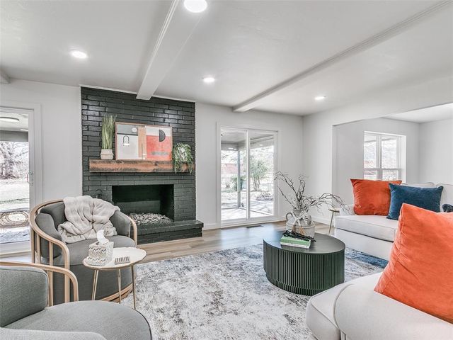 11804 Somerville Drive, Yukon, OK 73099