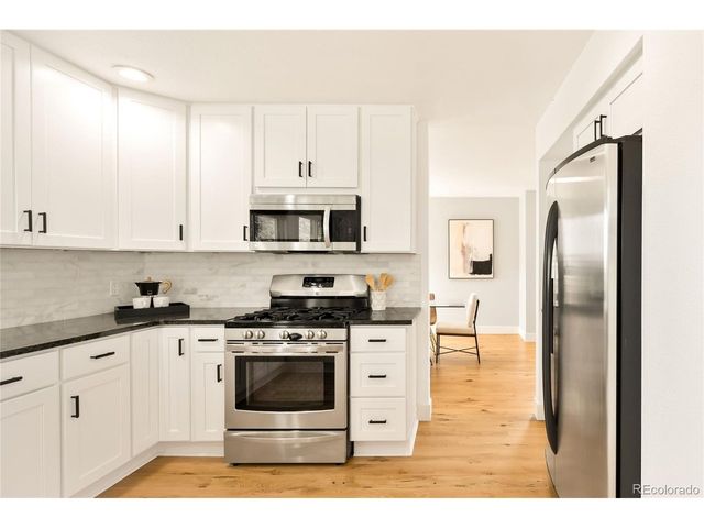 670 W Pine St, Louisville, CO 80027