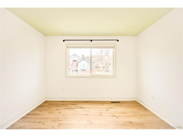 670 W Pine St, Louisville, CO 80027