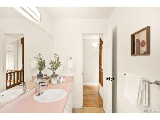 670 W Pine St, Louisville, CO 80027