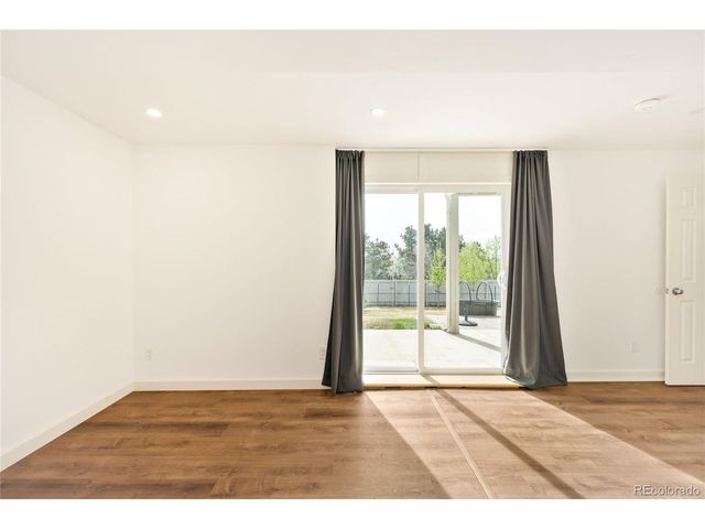 670 W Pine St, Louisville, CO 80027