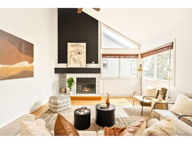 670 W Pine St, Louisville, CO 80027