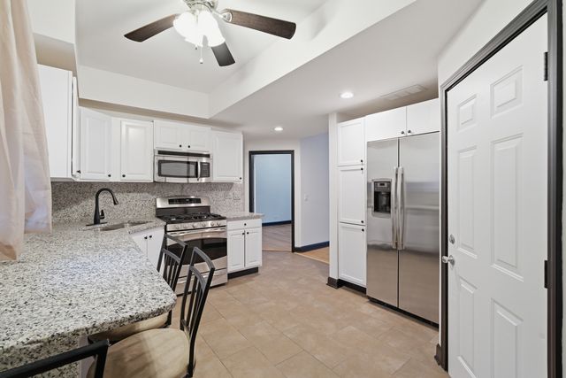 7009 W Altgeld Street G, Chicago, IL 60707