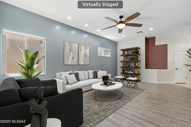 2511 N Avenida Tabica, Green Valley, AZ 85614