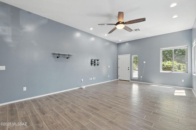 2511 N Avenida Tabica, Green Valley, AZ 85614