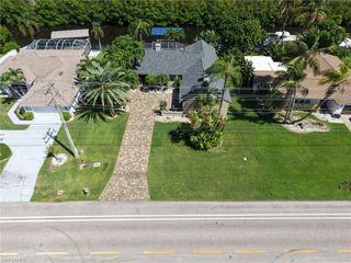 1805 Everest PKWY, Cape Coral, FL 33904