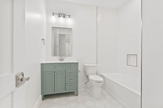 516 SE Alamanda Way, Stuart, FL 34996