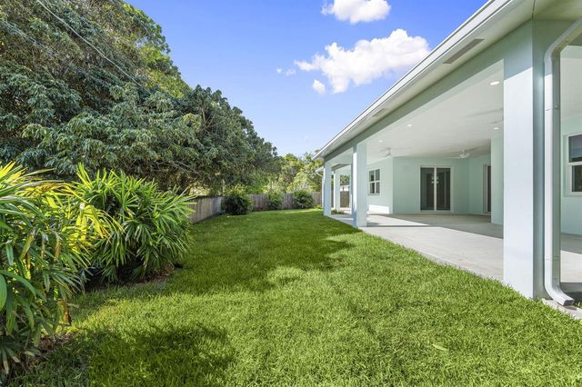 516 SE Alamanda Way, Stuart, FL 34996