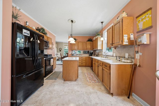 7017 Brittany Lakes Drive, Wilmington, NC 28411