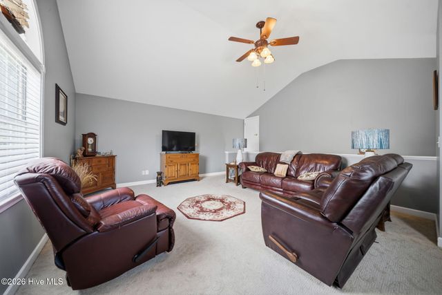7017 Brittany Lakes Drive, Wilmington, NC 28411