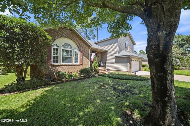 7017 Brittany Lakes Drive, Wilmington, NC 28411