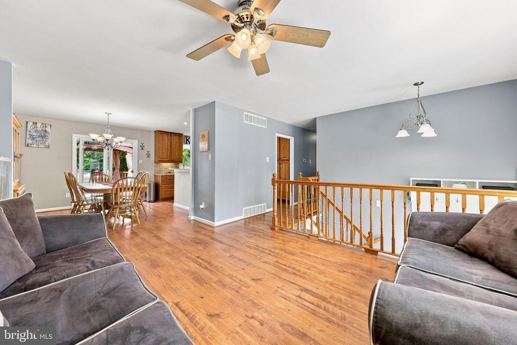 2 WOODHAVEN RD, GIBBSBORO, NJ 08026 — photo 5
