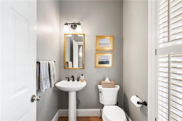 1023 Saint James Crossing NE, Brookhaven, GA 30319