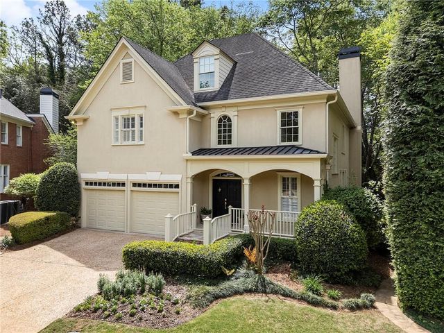 1023 Saint James Crossing NE, Brookhaven, GA 30319