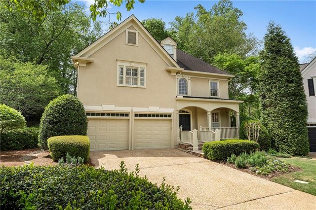 1023 Saint James Crossing NE, Brookhaven, GA 30319