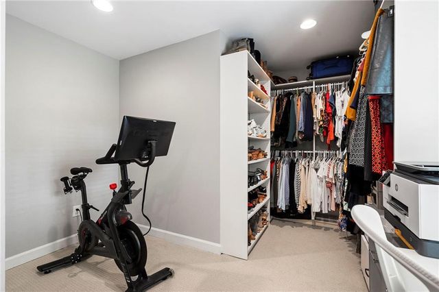 1023 Saint James Crossing NE, Brookhaven, GA 30319