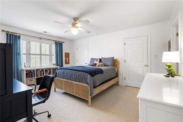 1023 Saint James Crossing NE, Brookhaven, GA 30319