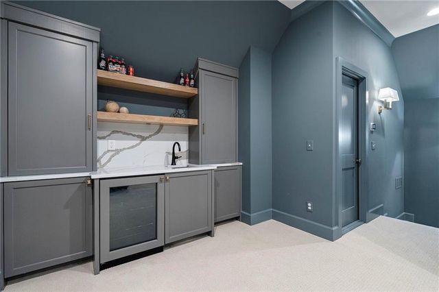 1023 Saint James Crossing NE, Brookhaven, GA 30319