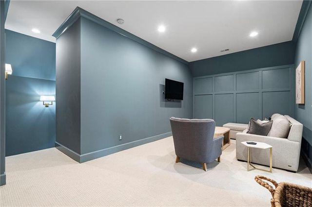 1023 Saint James Crossing NE, Brookhaven, GA 30319