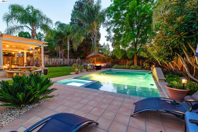 5723 Felicia Aveue, Livermore, CA 94550