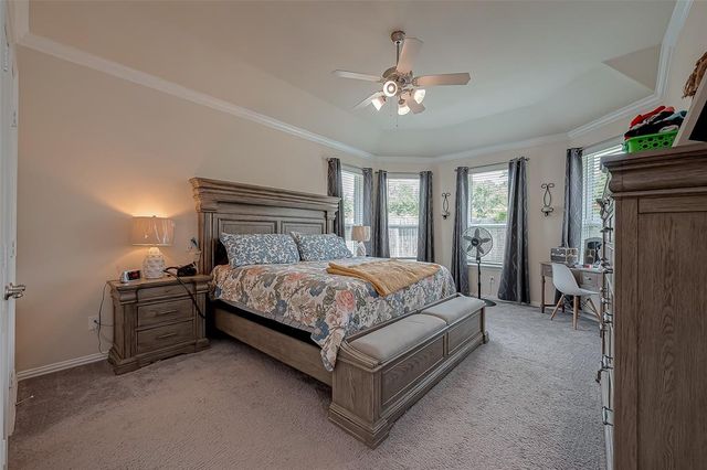 8434 Sunset Isles Drive, Baytown, TX 77521