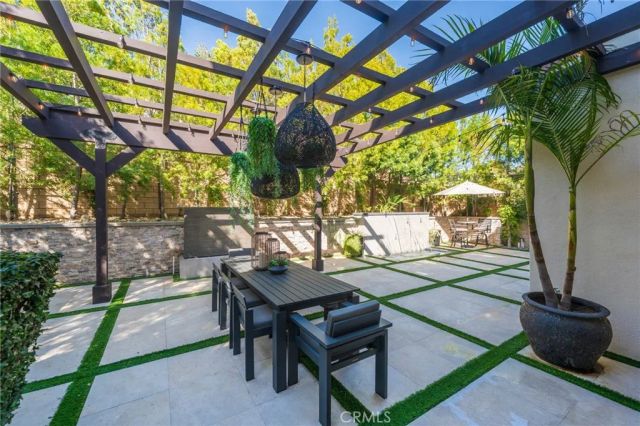 27649 Skylark, Saugus, CA 91350