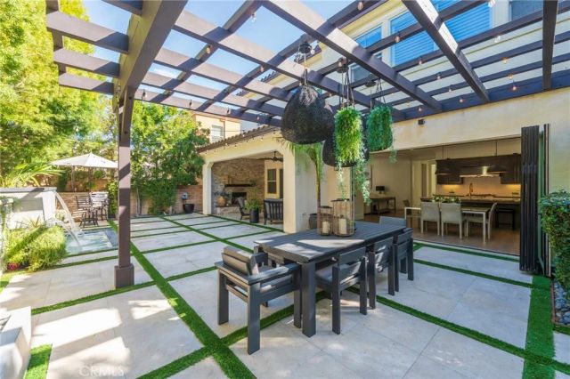 27649 Skylark, Saugus, CA 91350